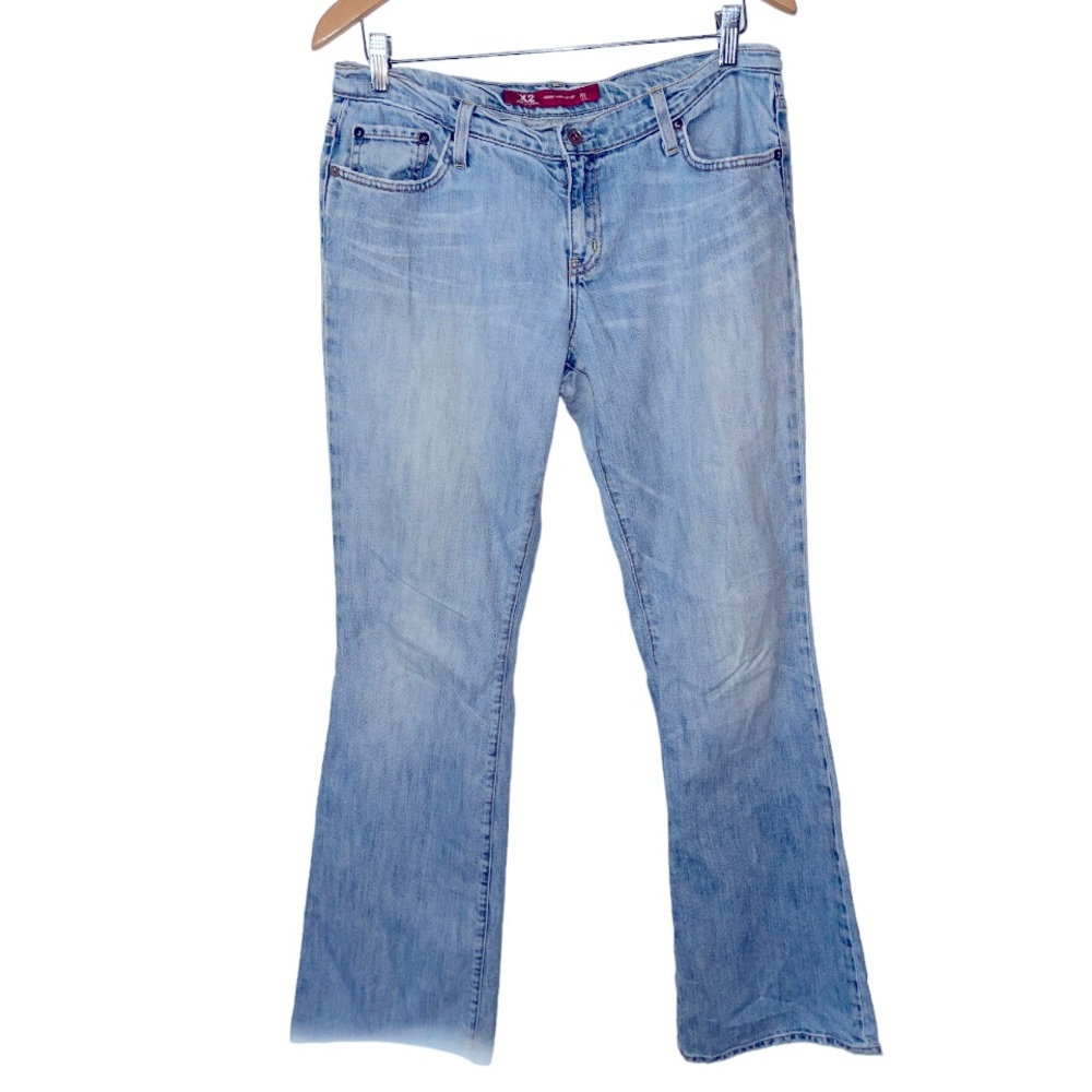 Vintage Y2K Low Rise Flare Jeans by X2 size 31‎ regular Light Wash